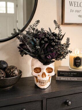Hyde & EEK! Boutique Faux Creepy Plant Skull Pot Halloween Decor Target 10"